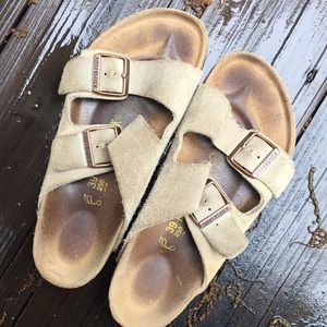 Birkenstocks-Suede Leather